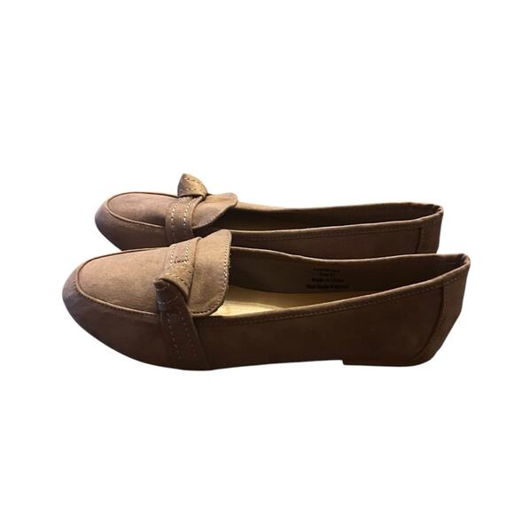 Journee Collection Marci Slip On Knot Accent Loafer NEW Size 8.5 Taupe - Picture 3 of 10